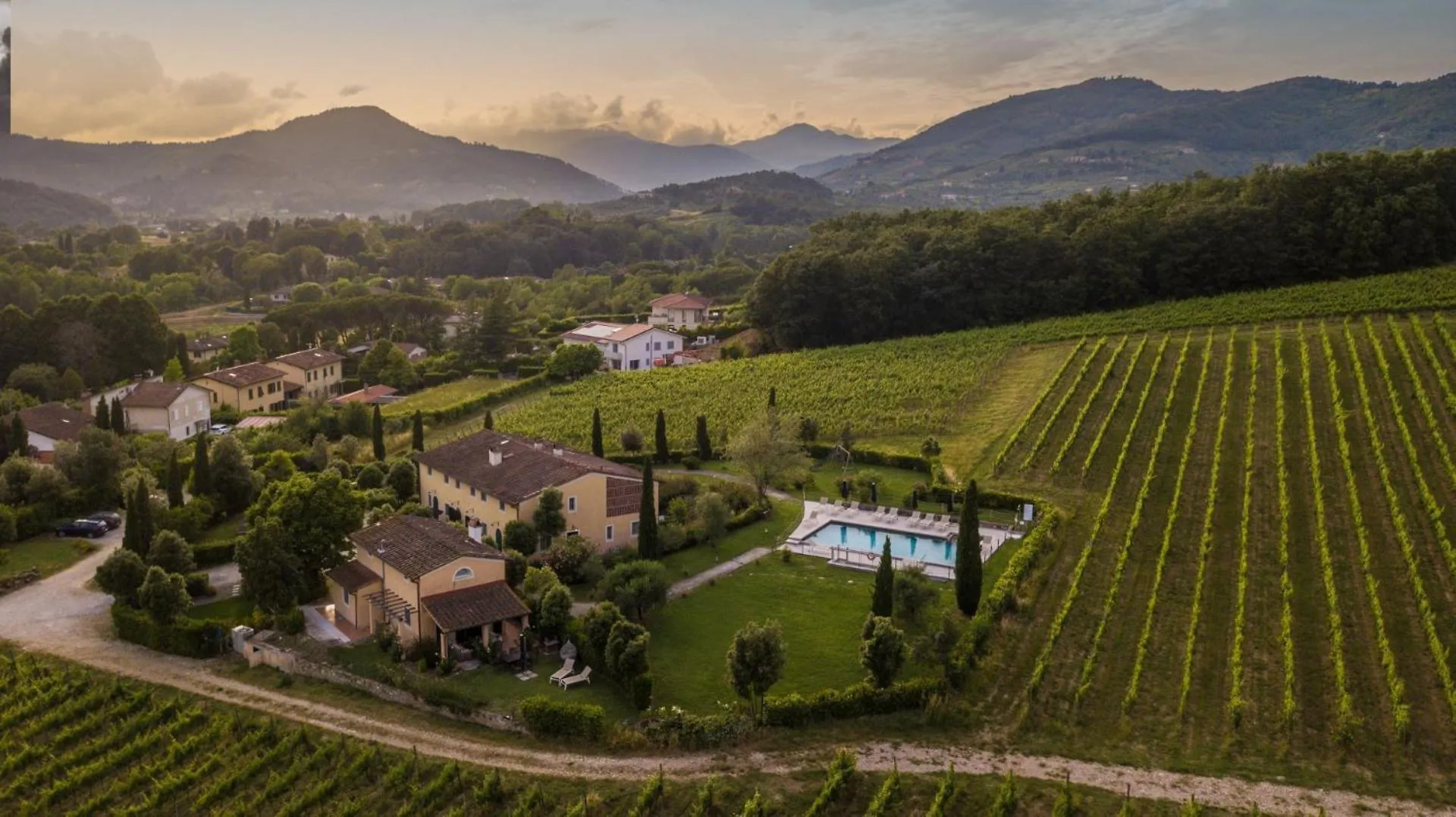 Donato Farmhouse Apartment With Shared Pool Lucca Italy