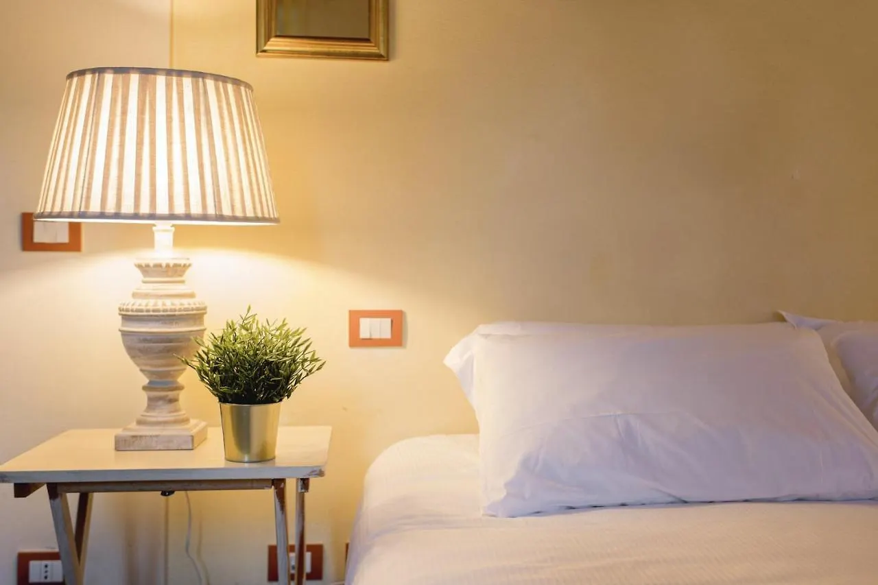 Donato Farmhouse Apartment With Shared Pool Lucca