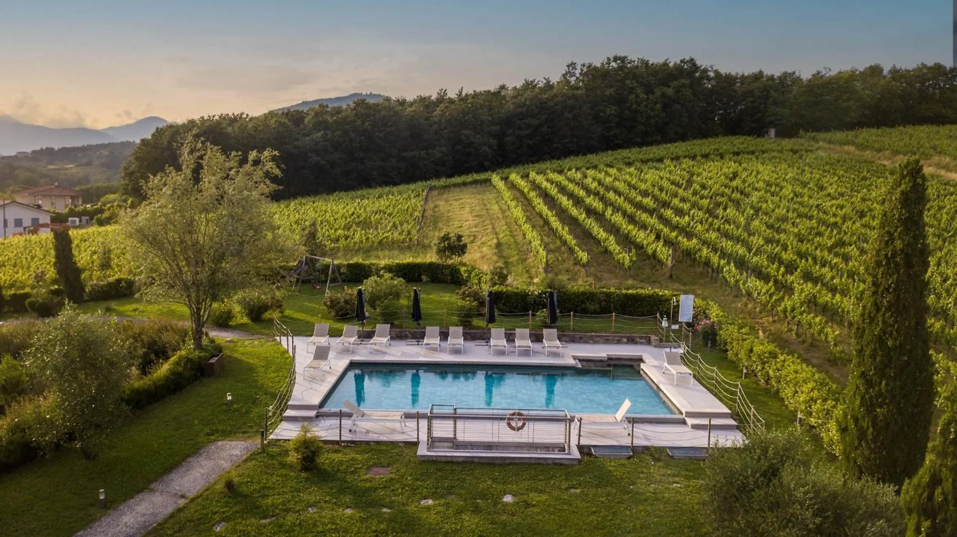 Donato Farmhouse Apartment With Shared Pool Lucca