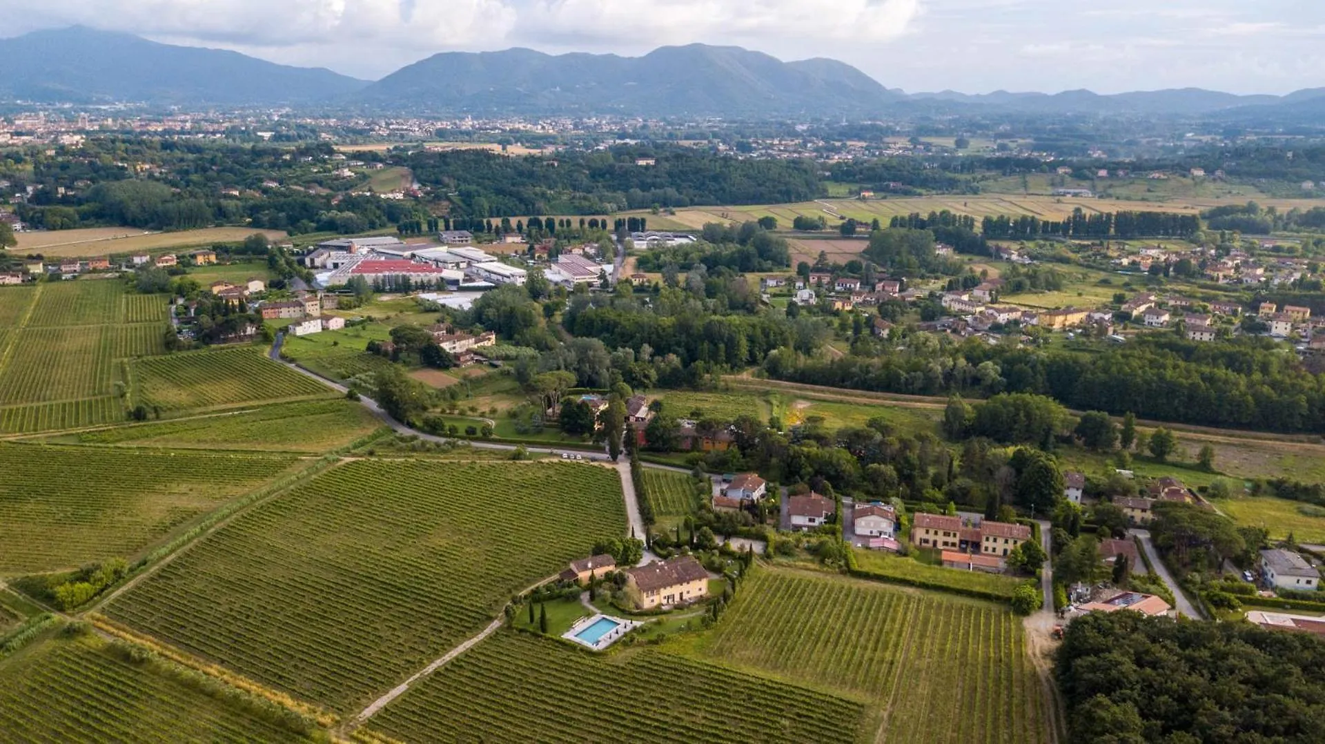 Donato Farmhouse Apartment With Shared Pool Lucca 0*,