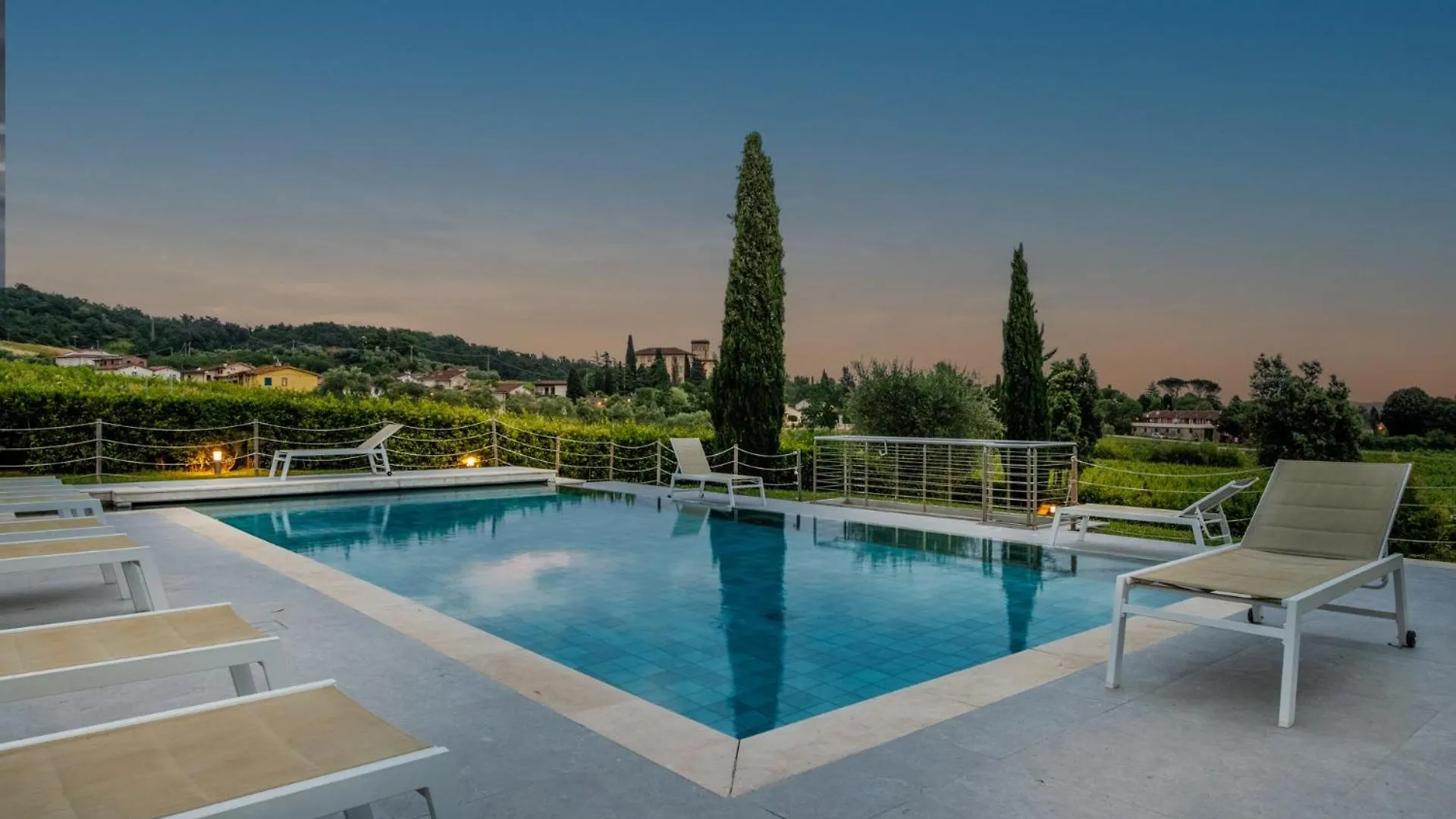 Donato Farmhouse Apartment With Shared Pool Lucca