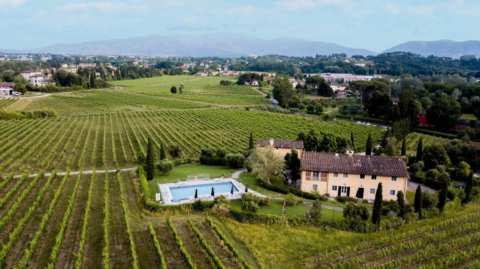 Donato Farmhouse Apartment With Shared Pool Lucca