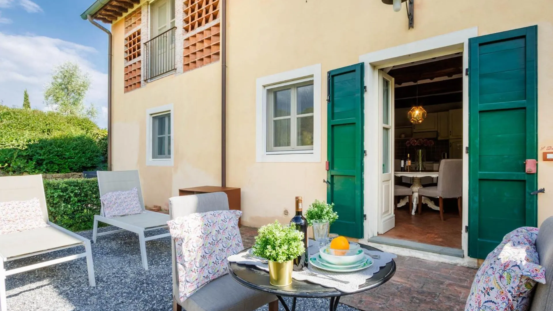 Donato Farmhouse Apartment With Shared Pool Lucca